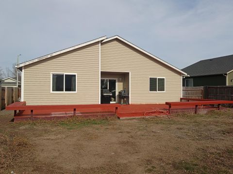 Tiny photo for 5594 Kellal Lane, Klamath Falls, OR 97603 (MLS # 220214836)