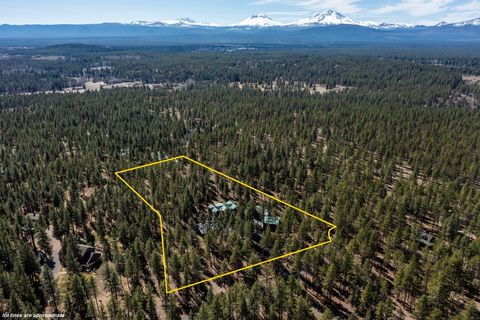 Tiny photo for 16431 Marmott Lane, Sisters, OR 97759 (MLS # 220217606)