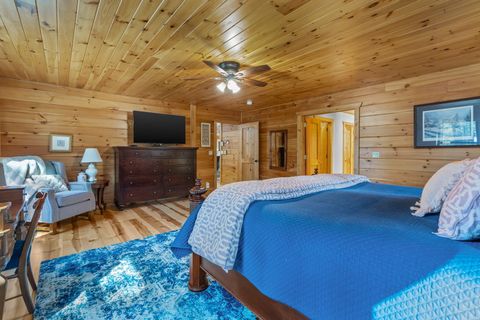 Tiny photo for 16431 Marmott Lane, Sisters, OR 97759 (MLS # 220217606)