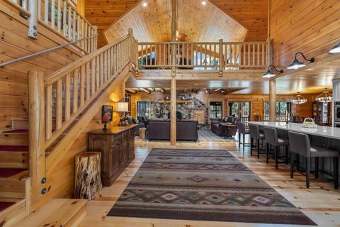 Tiny photo for 16431 Marmott Lane, Sisters, OR 97759 (MLS # 220217606)