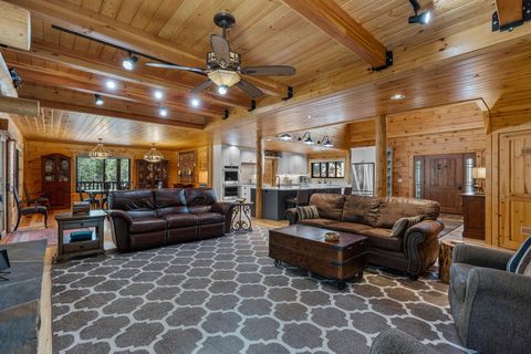 Tiny photo for 16431 Marmott Lane, Sisters, OR 97759 (MLS # 220217606)