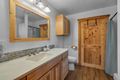 Tiny photo for 16431 Marmott Lane, Sisters, OR 97759 (MLS # 220217606)