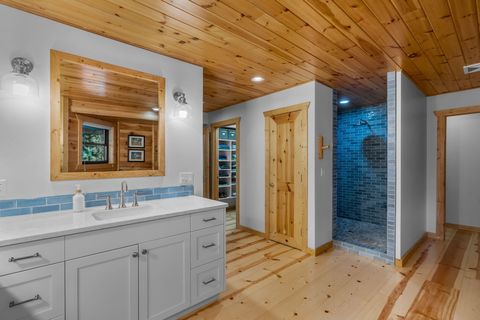 Tiny photo for 16431 Marmott Lane, Sisters, OR 97759 (MLS # 220217606)