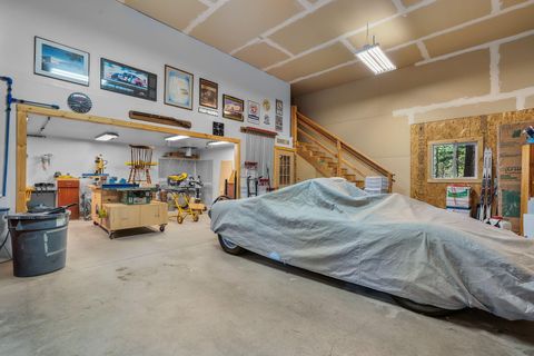 Tiny photo for 16431 Marmott Lane, Sisters, OR 97759 (MLS # 220217606)