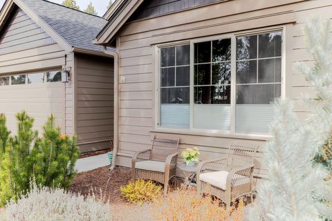 Tiny photo for 51833 Fordham Drive, La Pine, OR 97739 (MLS # 220220736)
