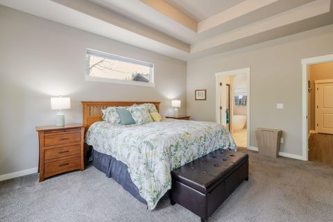 Tiny photo for 51833 Fordham Drive, La Pine, OR 97739 (MLS # 220220736)