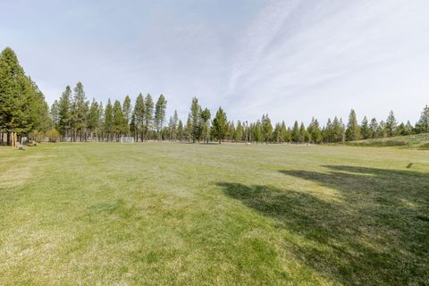 Tiny photo for 51833 Fordham Drive, La Pine, OR 97739 (MLS # 220220736)