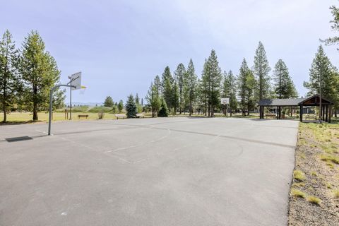Tiny photo for 51833 Fordham Drive, La Pine, OR 97739 (MLS # 220220736)