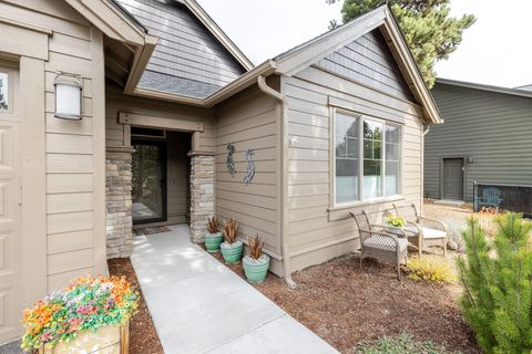 Tiny photo for 51833 Fordham Drive, La Pine, OR 97739 (MLS # 220220736)