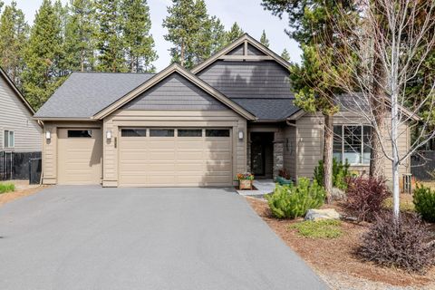 Tiny photo for 51833 Fordham Drive, La Pine, OR 97739 (MLS # 220220736)