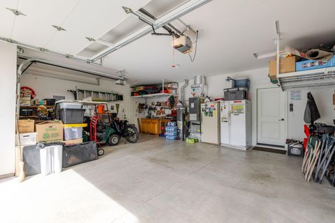 Tiny photo for 51833 Fordham Drive, La Pine, OR 97739 (MLS # 220220736)