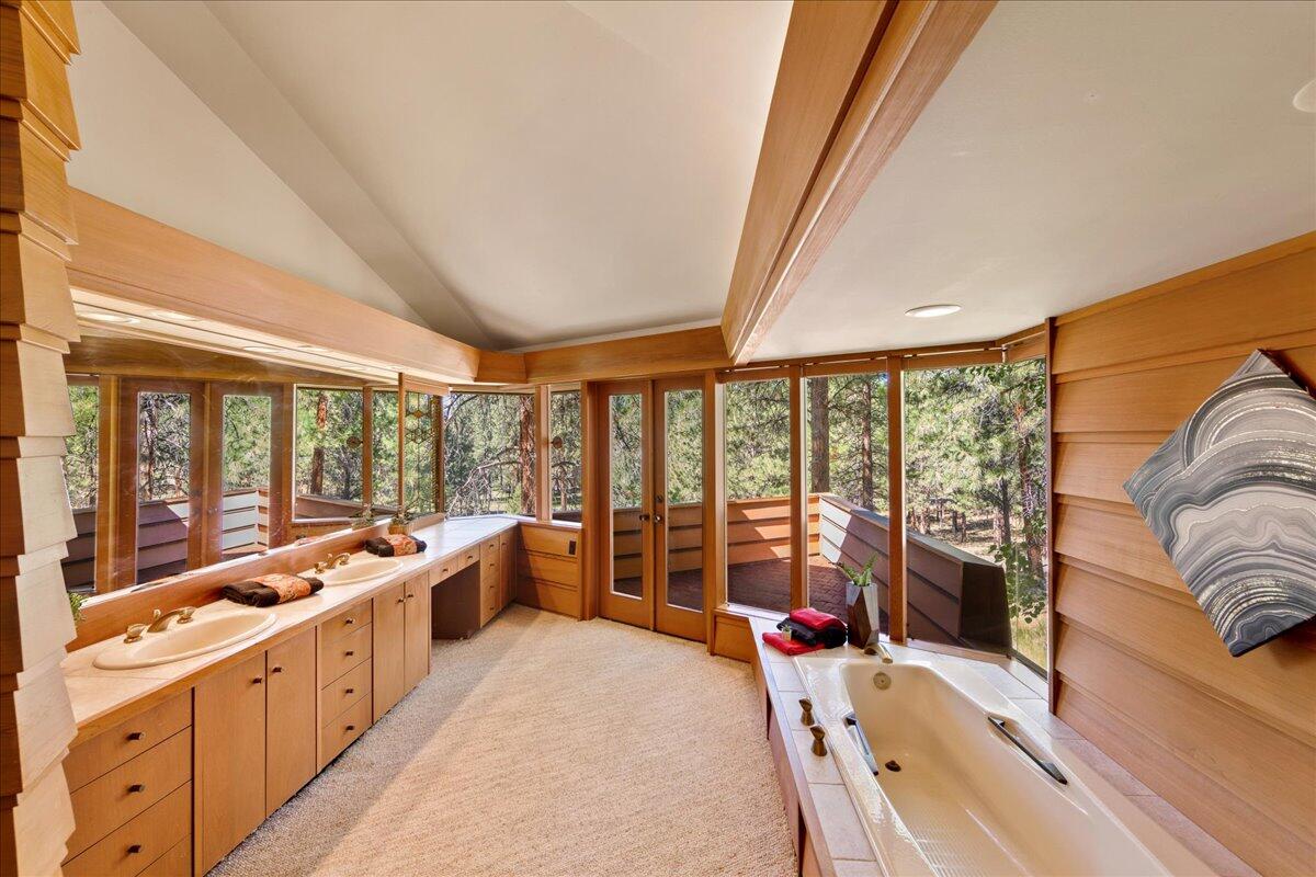 Cascade Meadow Ranch - Residential