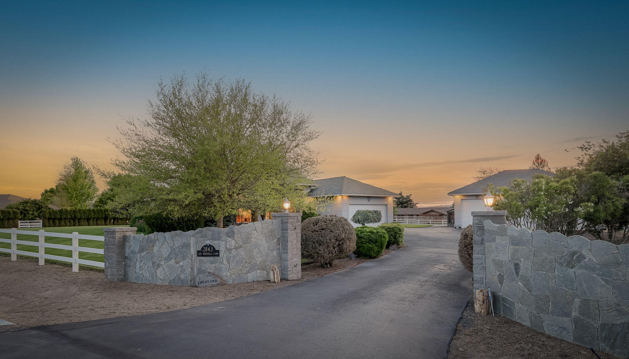 3143 NW West Hills Loop