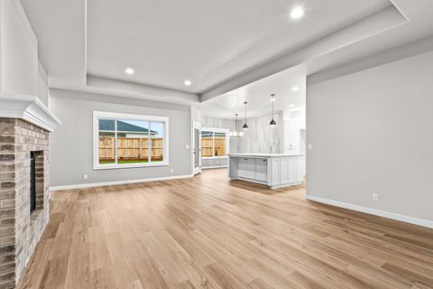 Tiny photo for 3742 Carlin Drive, Medford, OR 97504 (MLS # 220213006)