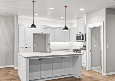 Tiny photo for 3742 Carlin Drive, Medford, OR 97504 (MLS # 220213006)