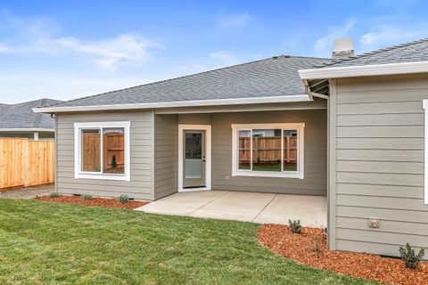 Tiny photo for 3742 Carlin Drive, Medford, OR 97504 (MLS # 220213006)