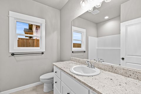 Tiny photo for 3742 Carlin Drive, Medford, OR 97504 (MLS # 220213006)