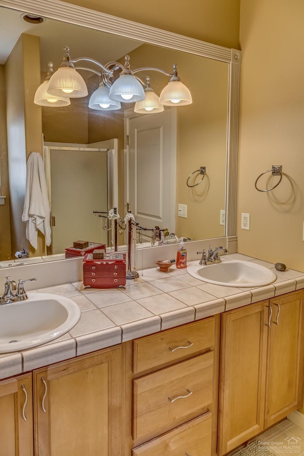 Oakview - Residential