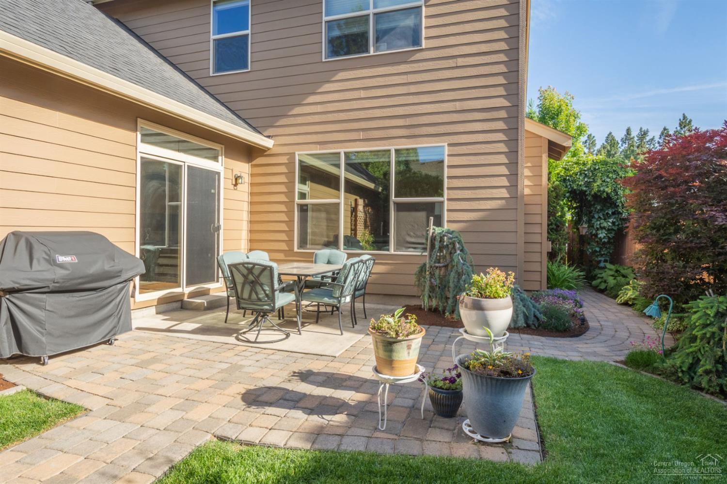 Hollygrape - Residential