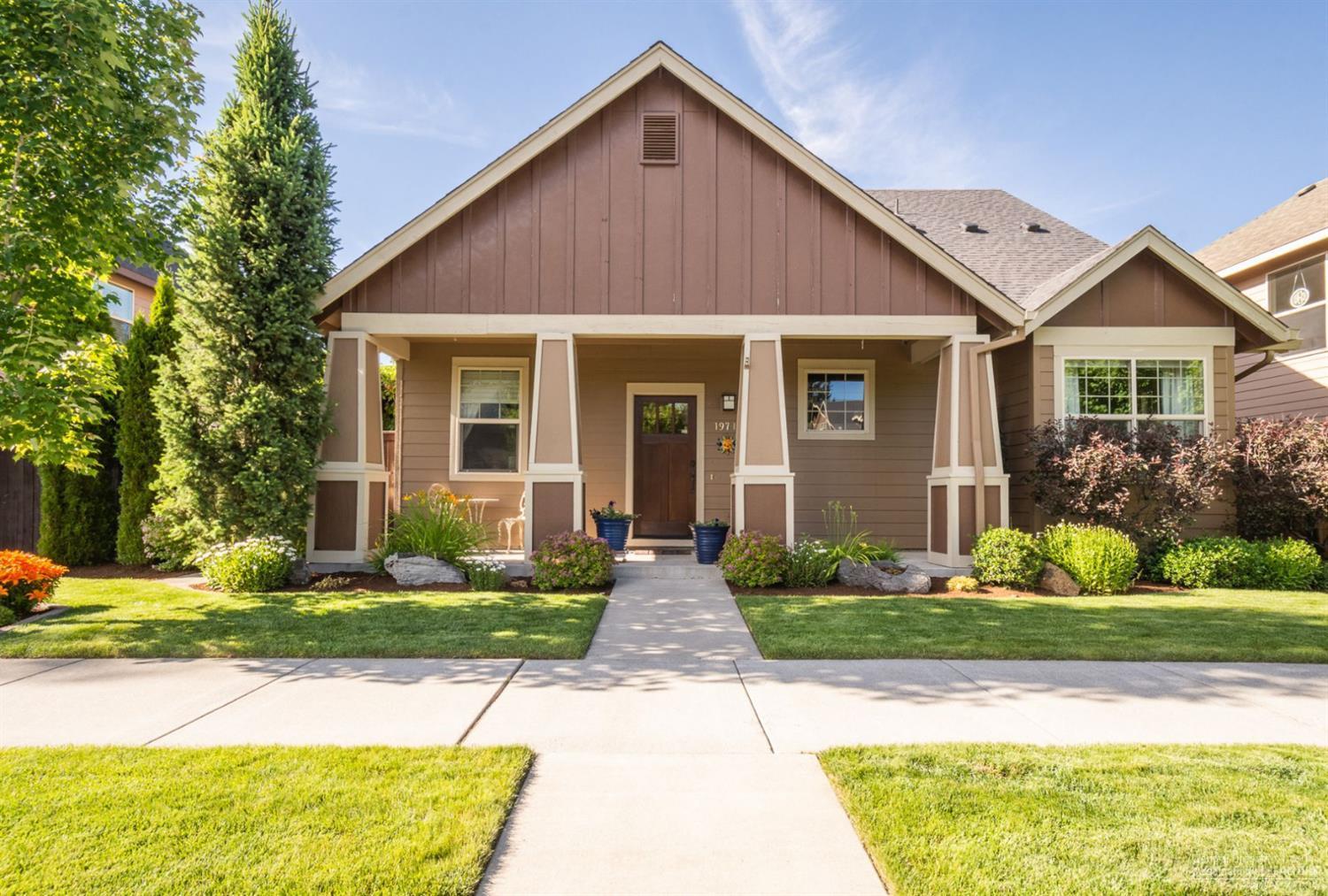 Hollygrape - Residential