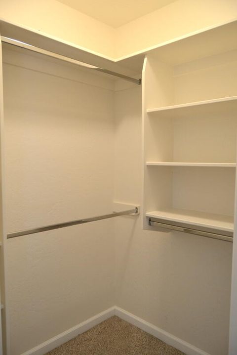 Tiny photo for 915 NW Bishop Street, Grants Pass, OR 97526 (MLS # 220217569)