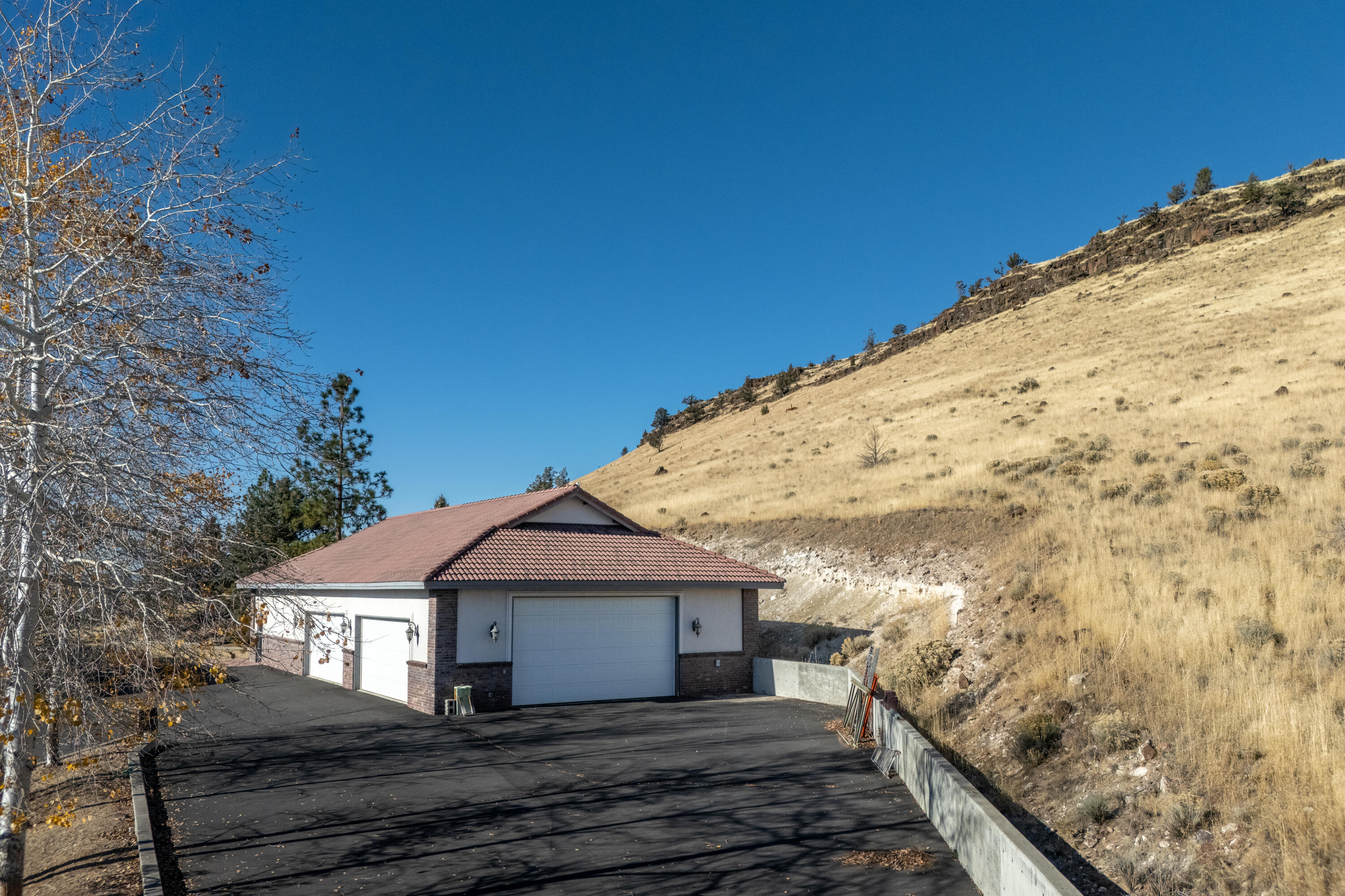 PleasVH - Residential