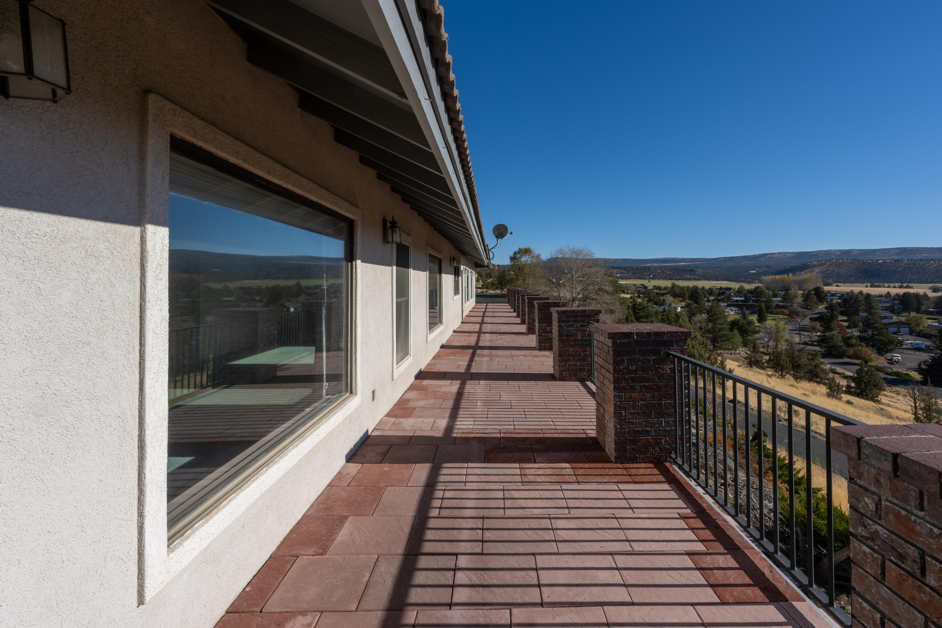 PleasVH - Residential