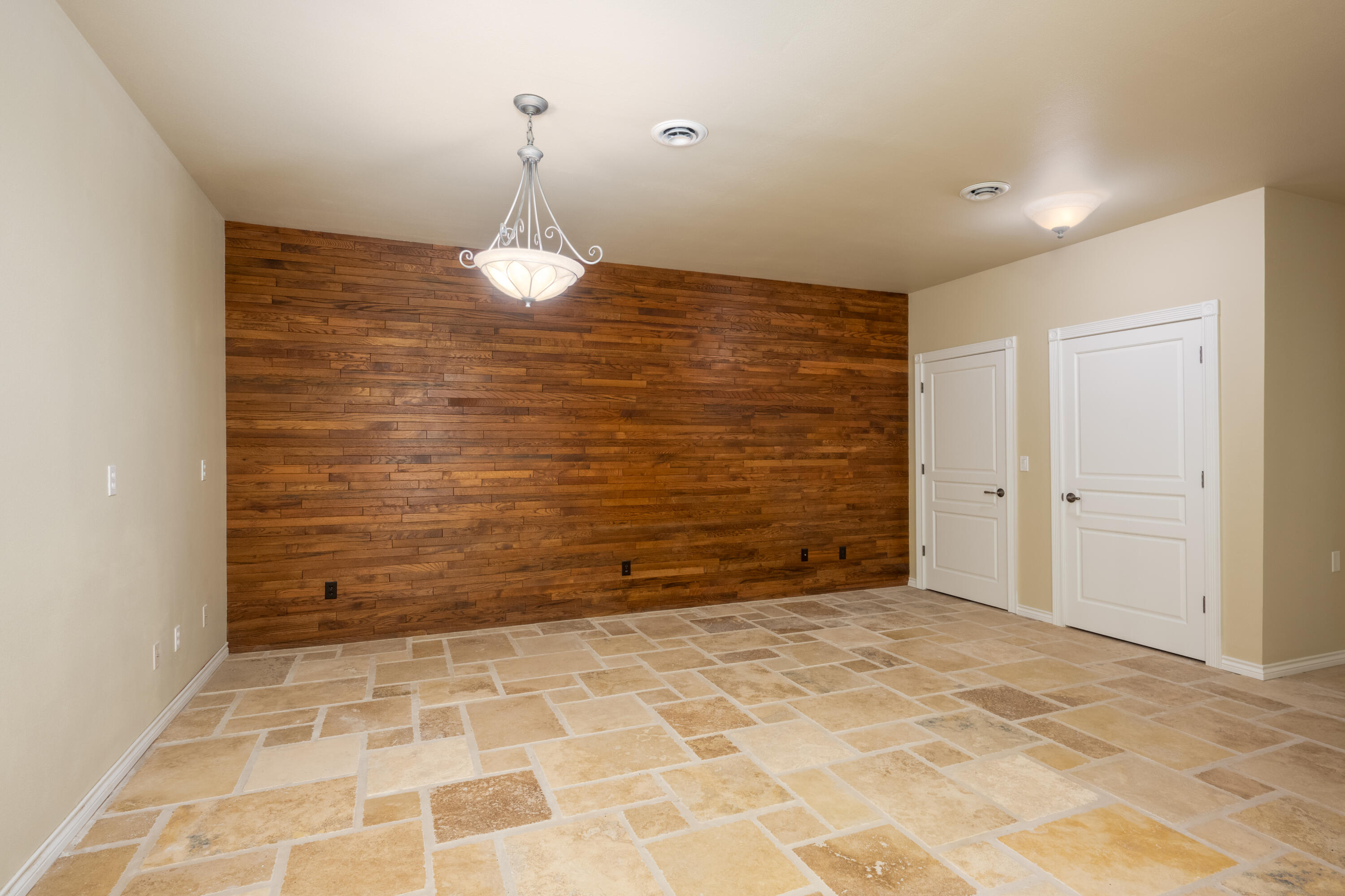 PleasVH - Residential