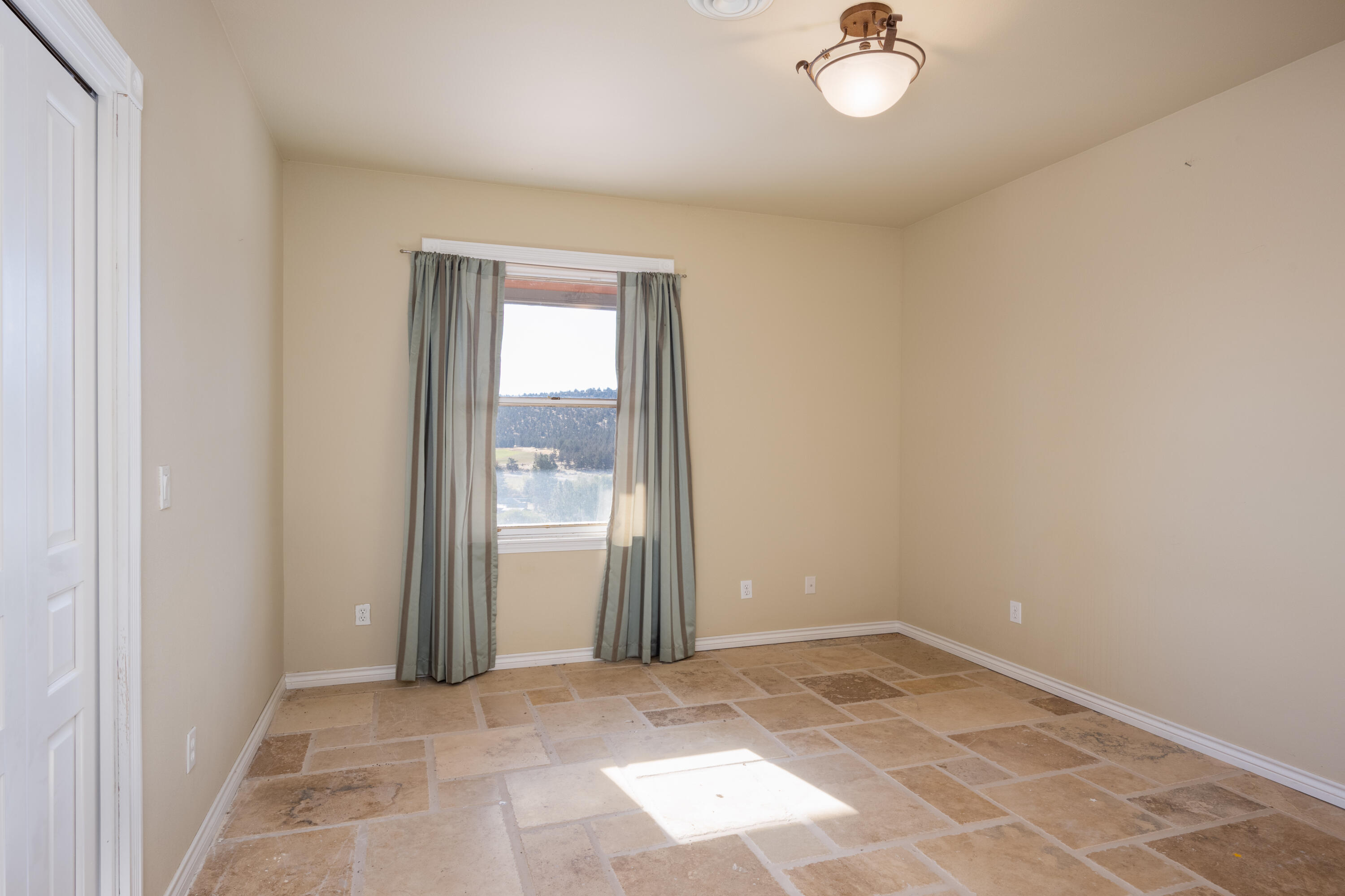 PleasVH - Residential