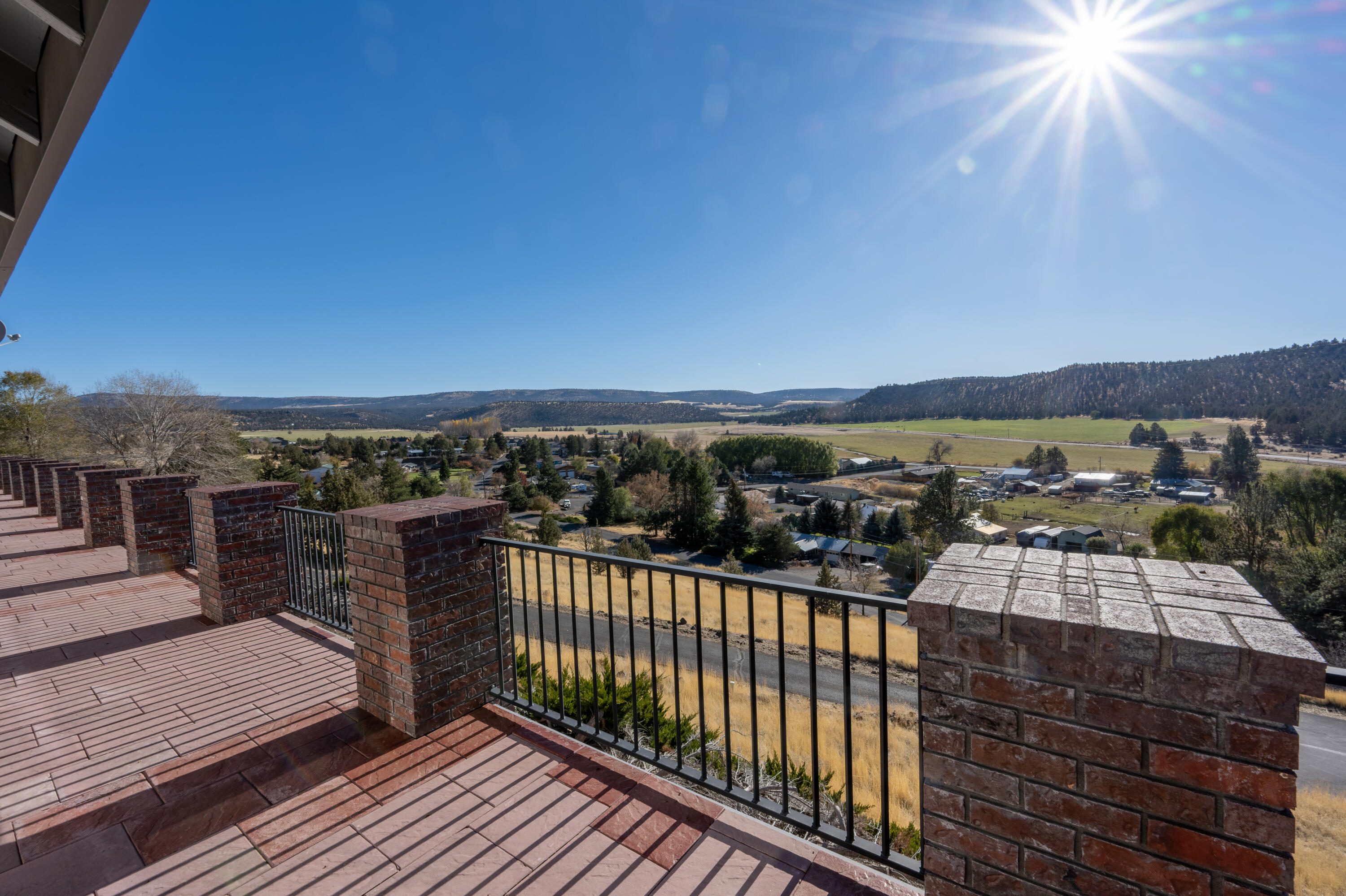 PleasVH - Residential