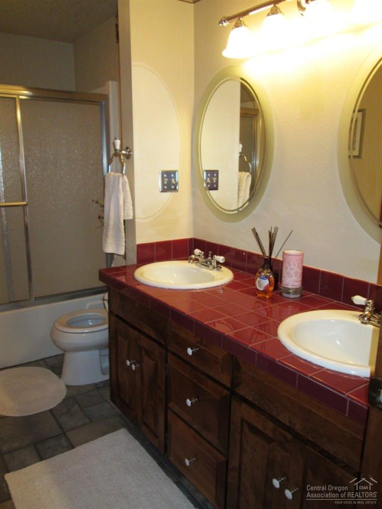 Howells Hilltop - Residential