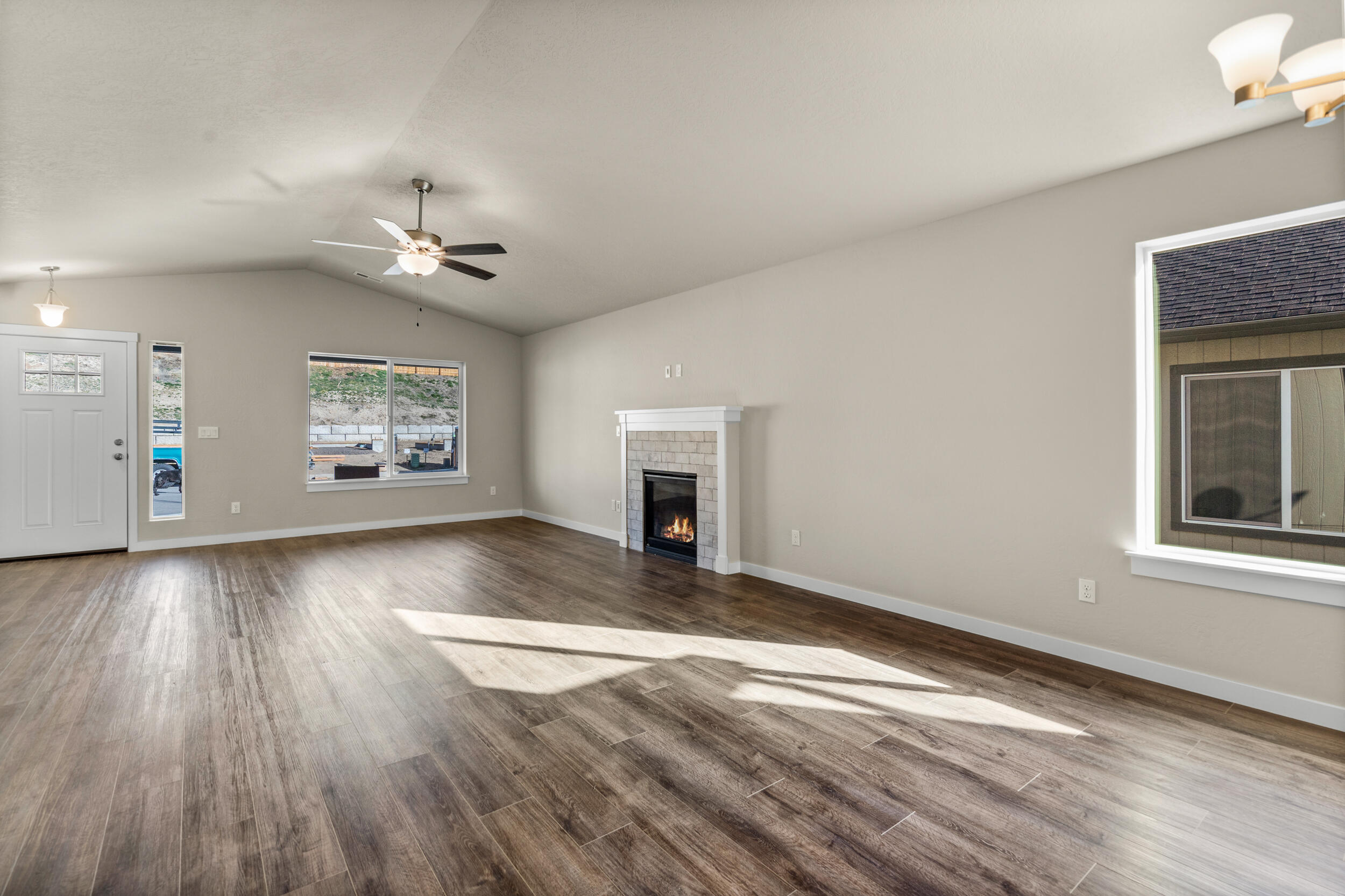 Stoneridge Terrace - Residential