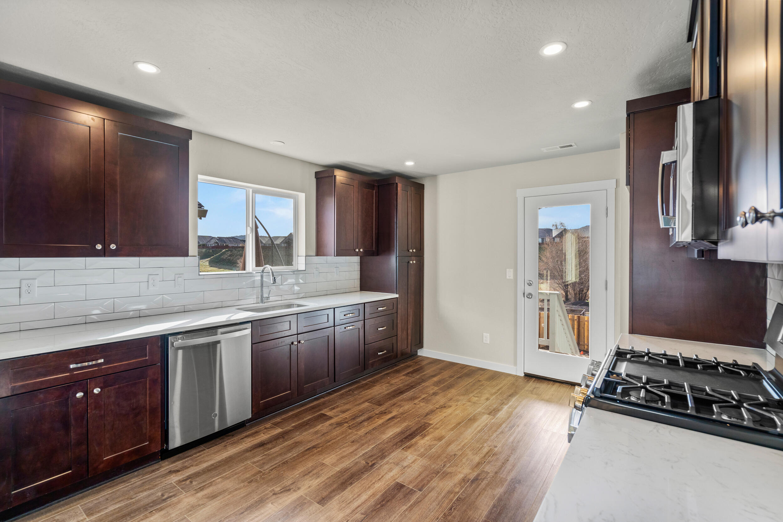 Stoneridge Terrace - Residential