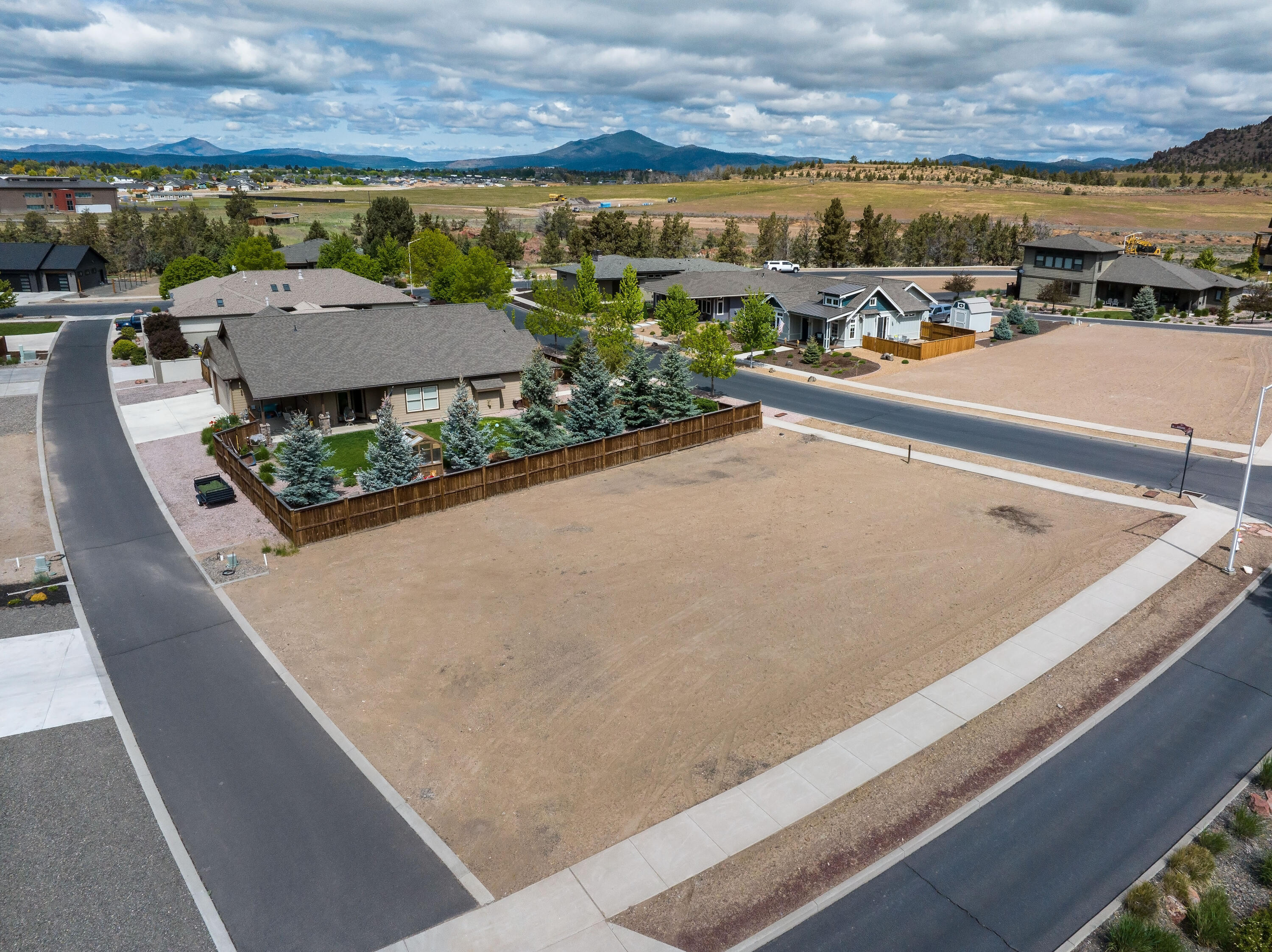2178 NE Kokanee Way Lot 11