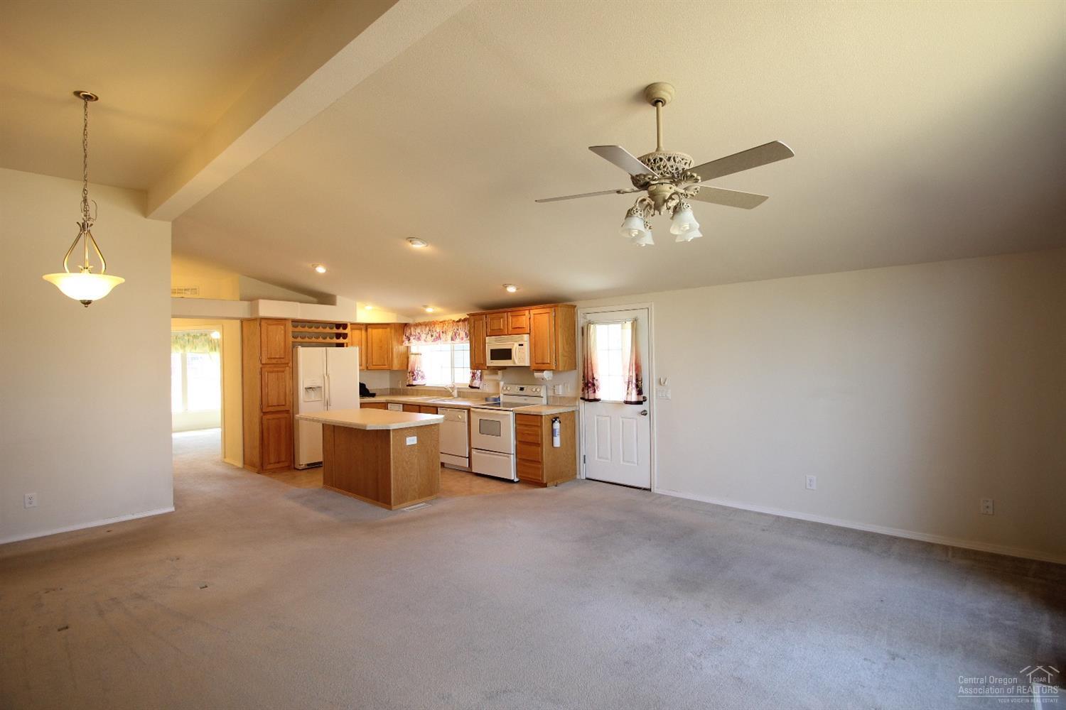 Pines At Sisters - Residential