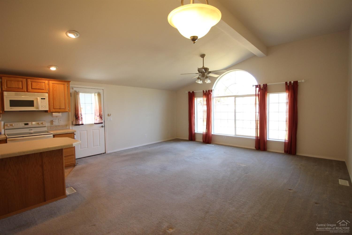 Pines At Sisters - Residential