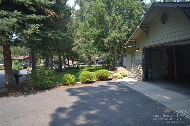Golden Mantle - Residential