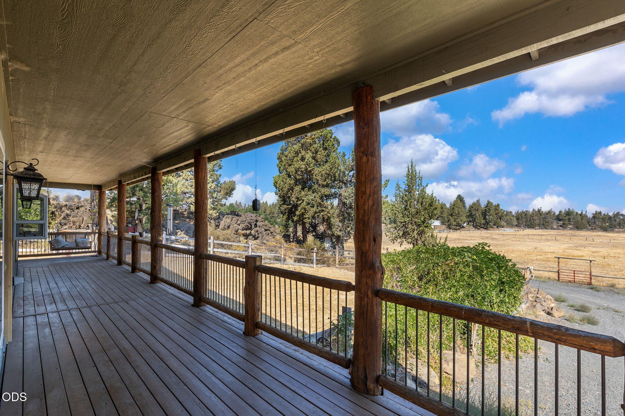 62262 Chickadee Lane