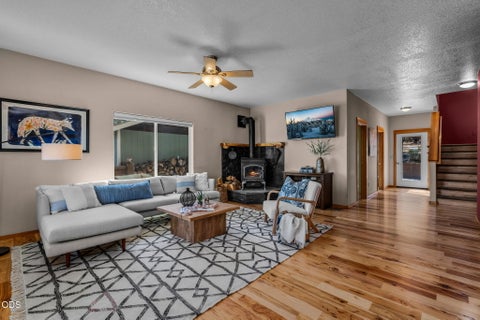 Photo of 62262 Chickadee Lane, Bend, OR 97701 (MLS # 220228154)