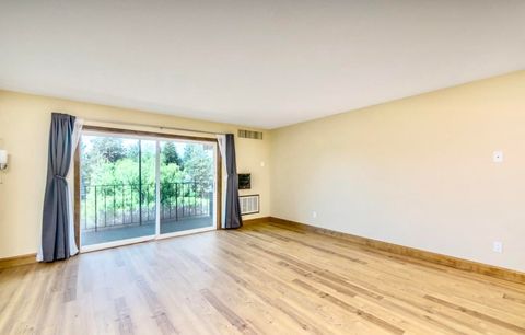 Tiny photo for 1565 NW Wall Street #306, Bend, OR 97703 (MLS # 220212115)