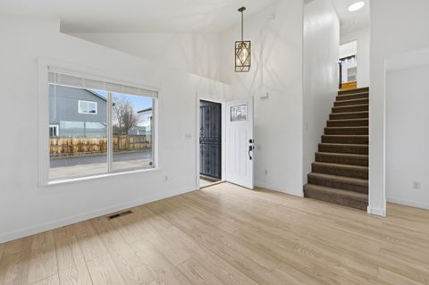 Tiny photo for 51281 Riley Lane, La Pine, OR 97739 (MLS # 220216038)