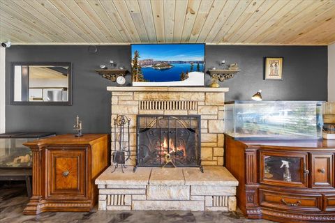 Tiny photo for 1408 Siskiyou Boulevard, Medford, OR 97504 (MLS # 220217091)