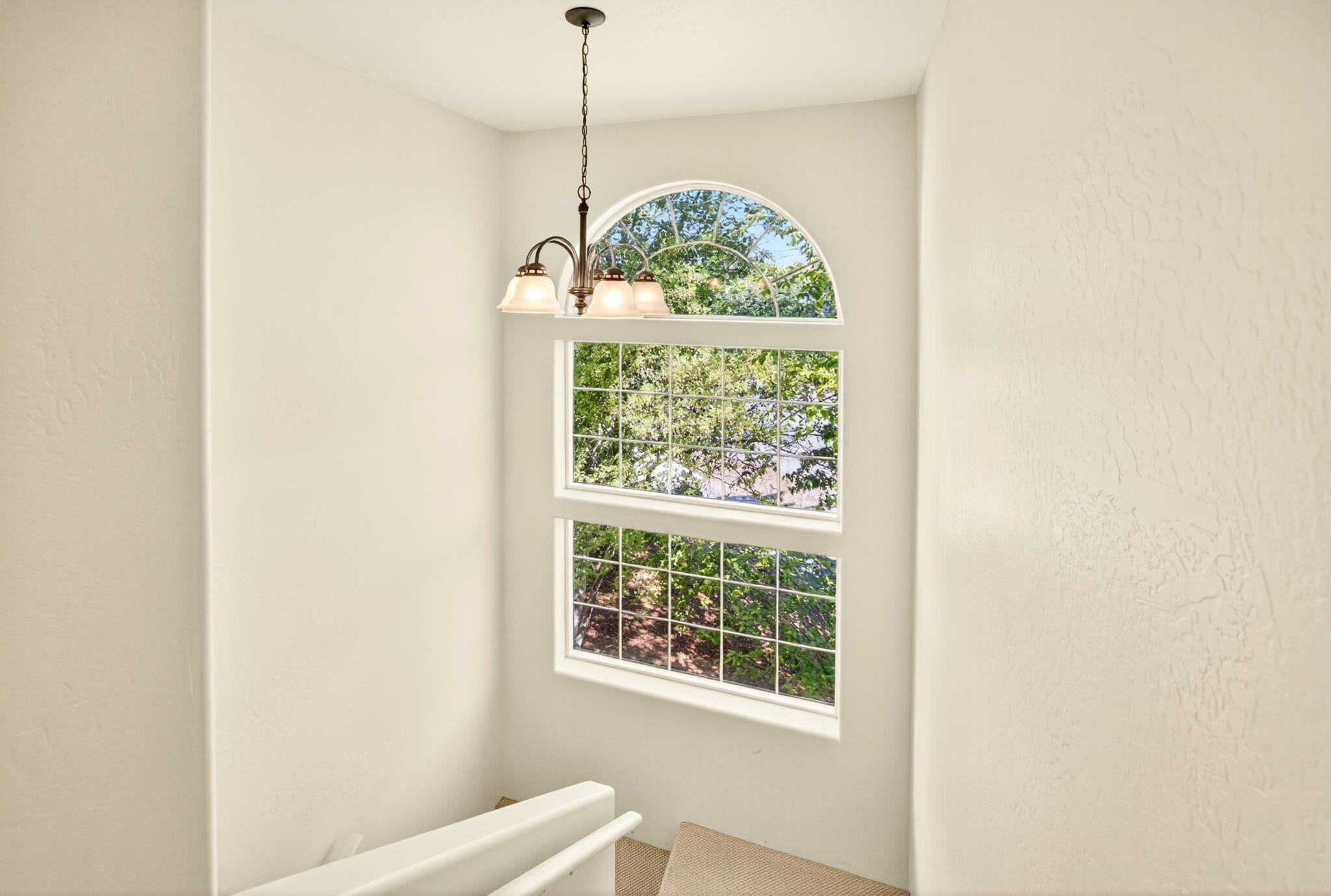 Court On Mary Jane, The - Residential