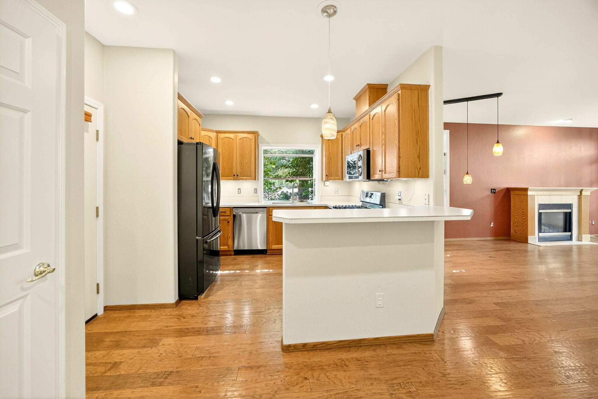 Court On Mary Jane, The - Residential