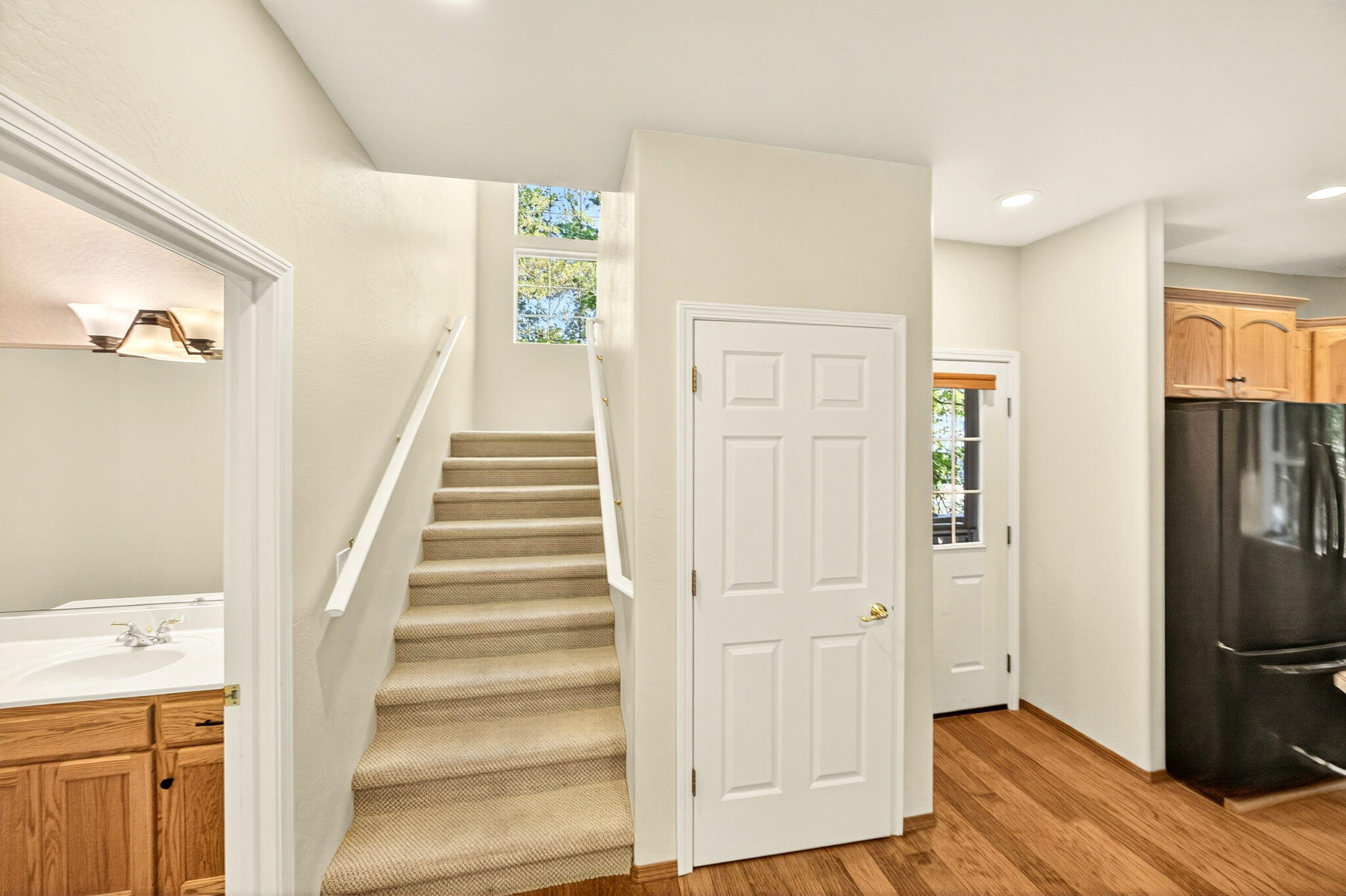 Court On Mary Jane, The - Residential