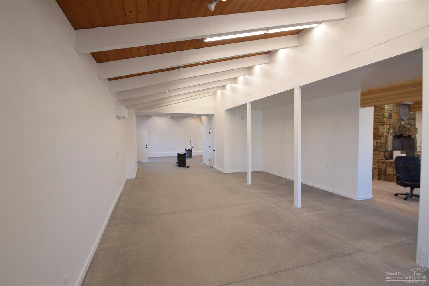 CLAB - Commercial Sale