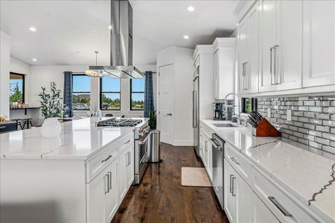 Tiny photo for 8974 SW Copley Road, Powell Butte, OR 97753 (MLS # 220219410)