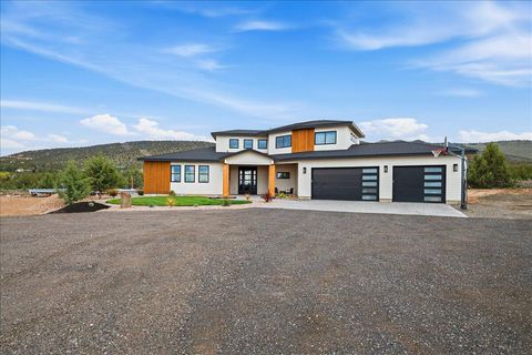 Tiny photo for 8974 SW Copley Road, Powell Butte, OR 97753 (MLS # 220219410)