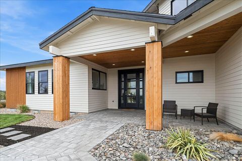 Tiny photo for 8974 SW Copley Road, Powell Butte, OR 97753 (MLS # 220219410)