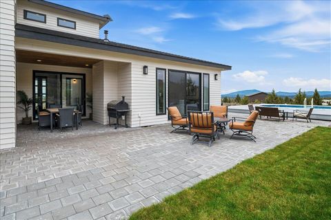 Tiny photo for 8974 SW Copley Road, Powell Butte, OR 97753 (MLS # 220219410)